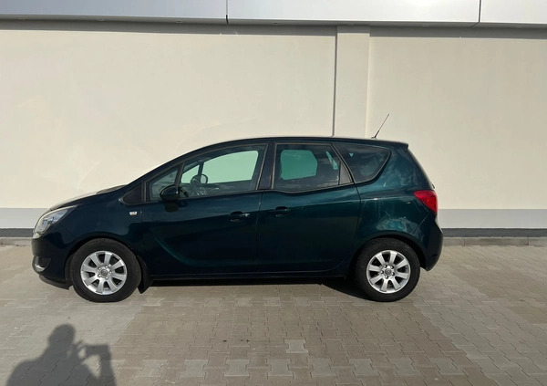 Opel Meriva cena 21700 przebieg: 130000, rok produkcji 2014 z Leszno małe 137